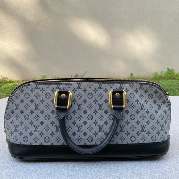 Louis Vuitton Gray Monogram Mini Lin Alma Long Bag - Picture 2 of 10